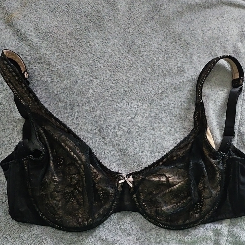 Elegant Black Lace Bra